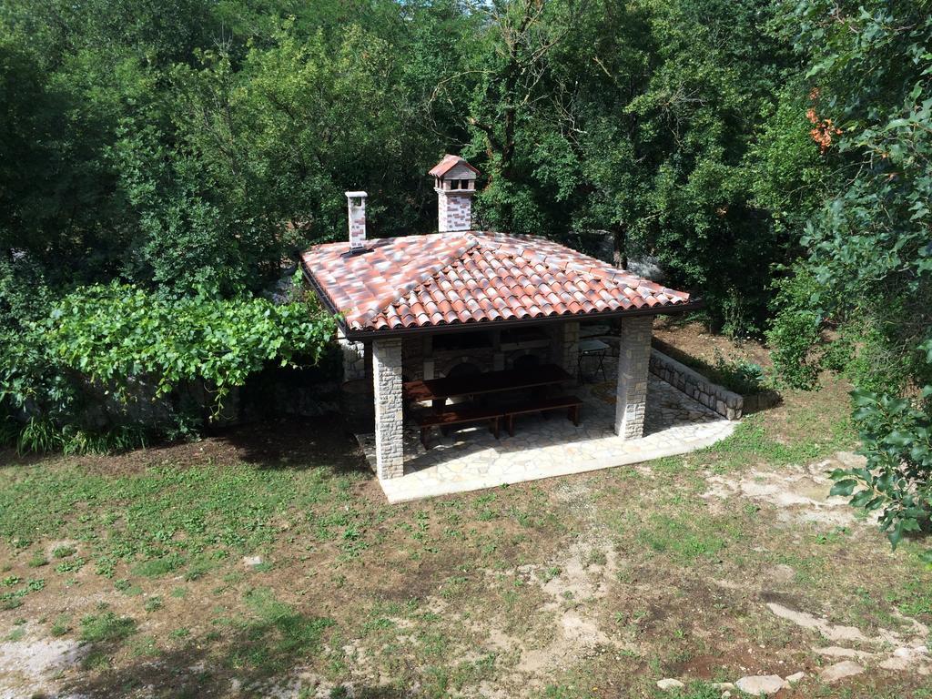 Guest House Renata Plomin Exterior photo